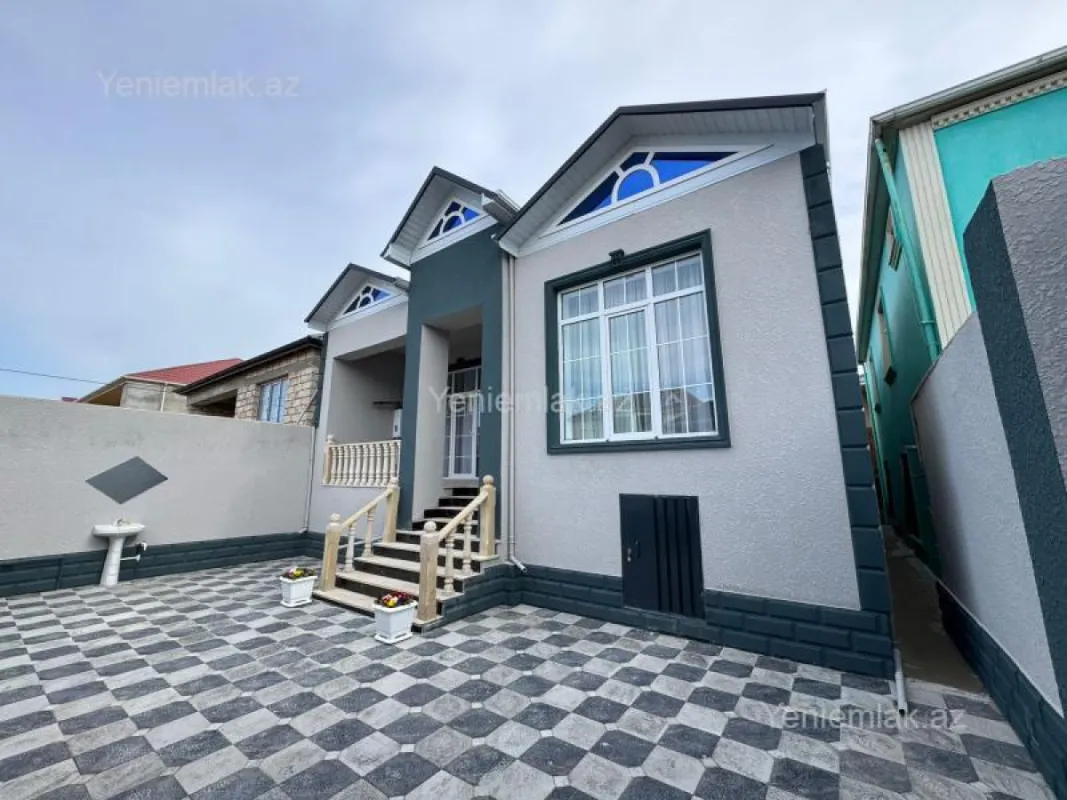 Satılır 4 otaqlı həyət evi 120 m²
