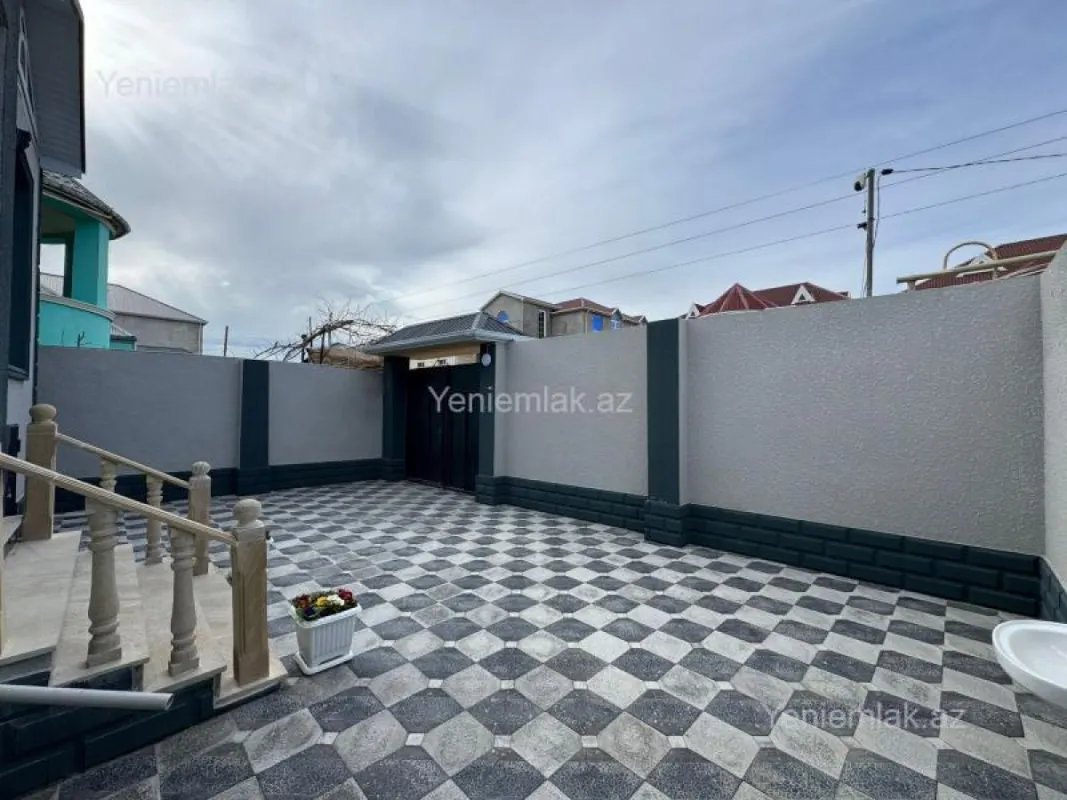 Satılır 4 otaqlı həyət evi 120 m²