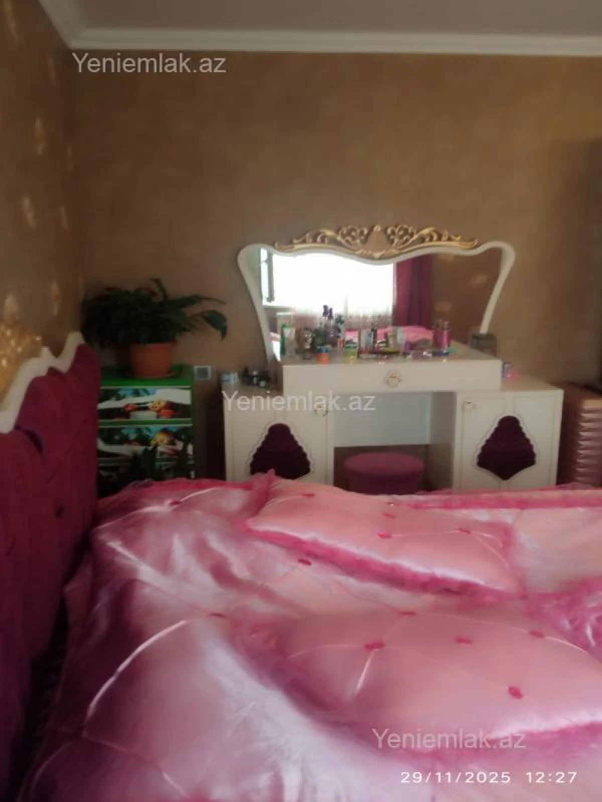 Satılır 3 otaqlı köhnə tikili 90 m²