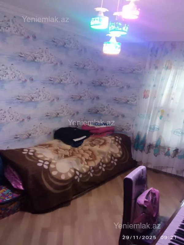 Satılır 3 otaqlı köhnə tikili 90 m²