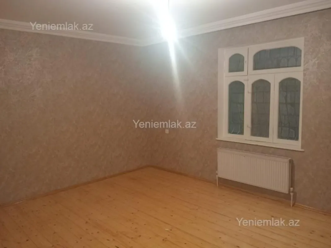 Satılır 4 otaqlı həyət evi 160 m²