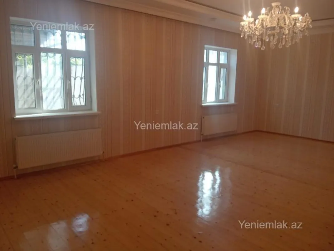 Satılır 4 otaqlı həyət evi 160 m²