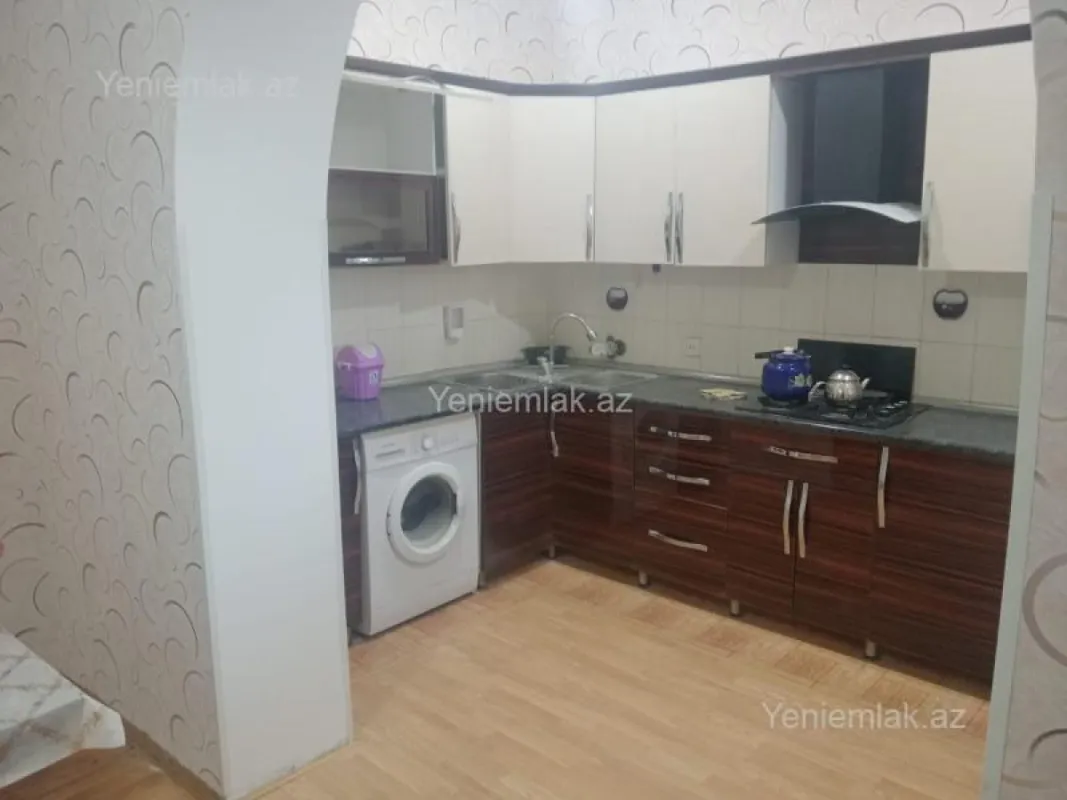 Satılır 4 otaqlı həyət evi 160 m²
