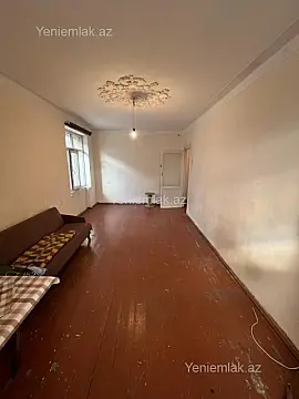 Satılır 2 otaqlı köhnə tikili 40 m²
