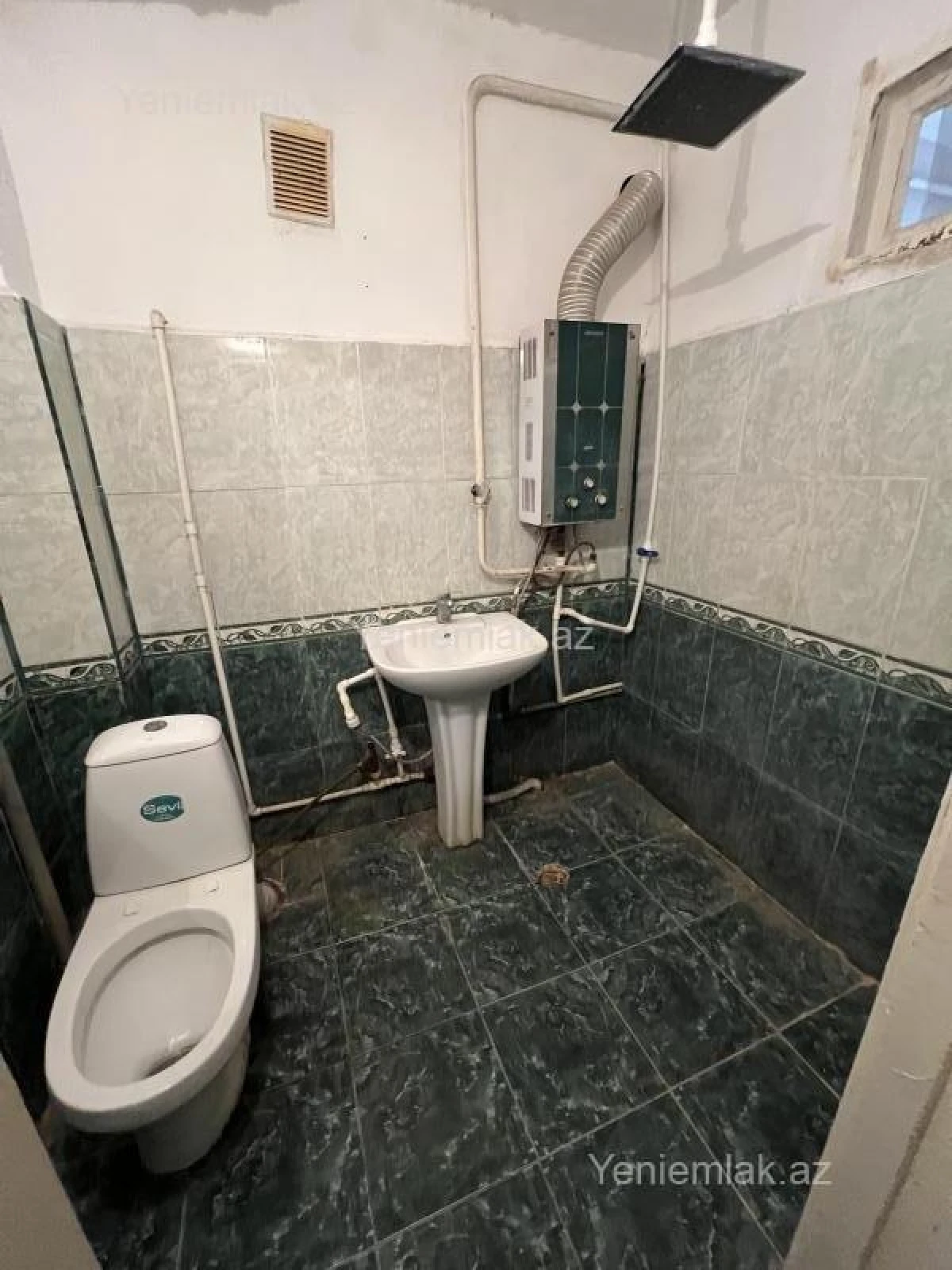 Satılır 2 otaqlı köhnə tikili 40 m²