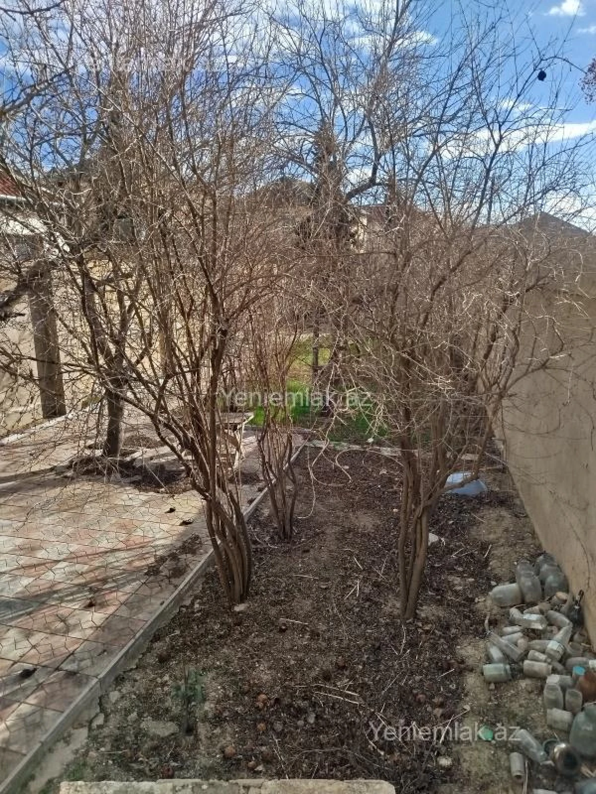 Satılır 6 otaqlı həyət evi 250 m²