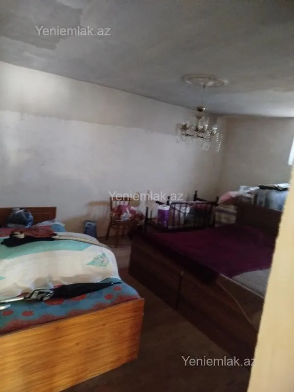 Satılır 6 otaqlı həyət evi 250 m²