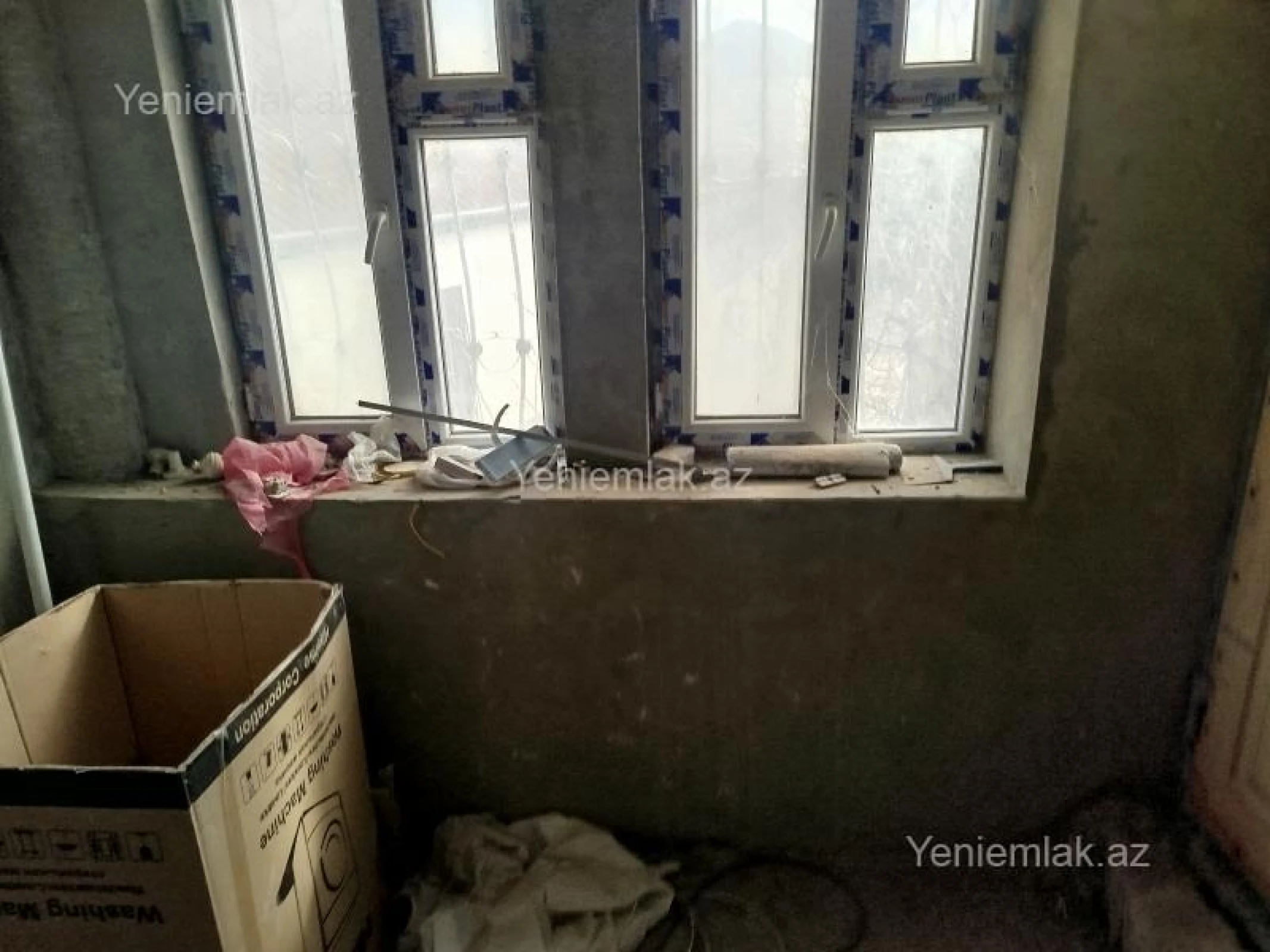 Satılır 6 otaqlı həyət evi 250 m²