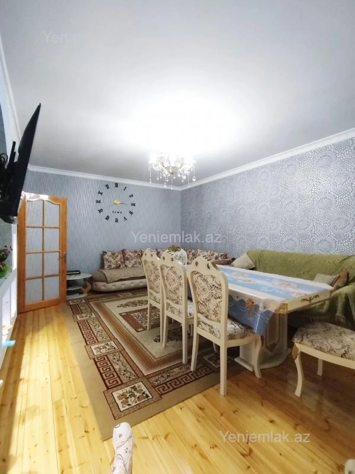 Satılır 8 otaqlı həyət evi 270 m²