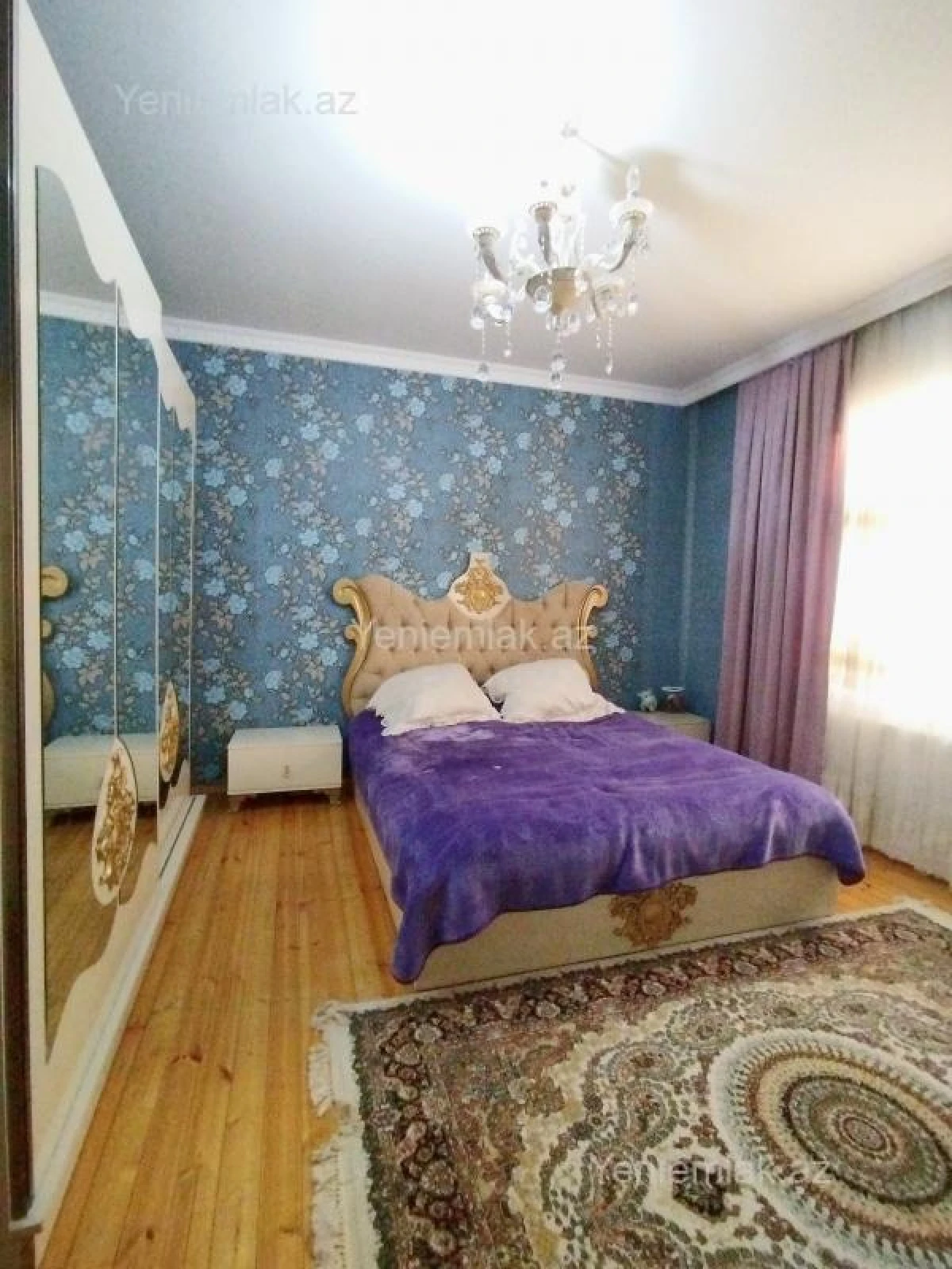 Satılır 8 otaqlı həyət evi 270 m²