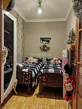 Satılır 8 otaqlı həyət evi 270 m²