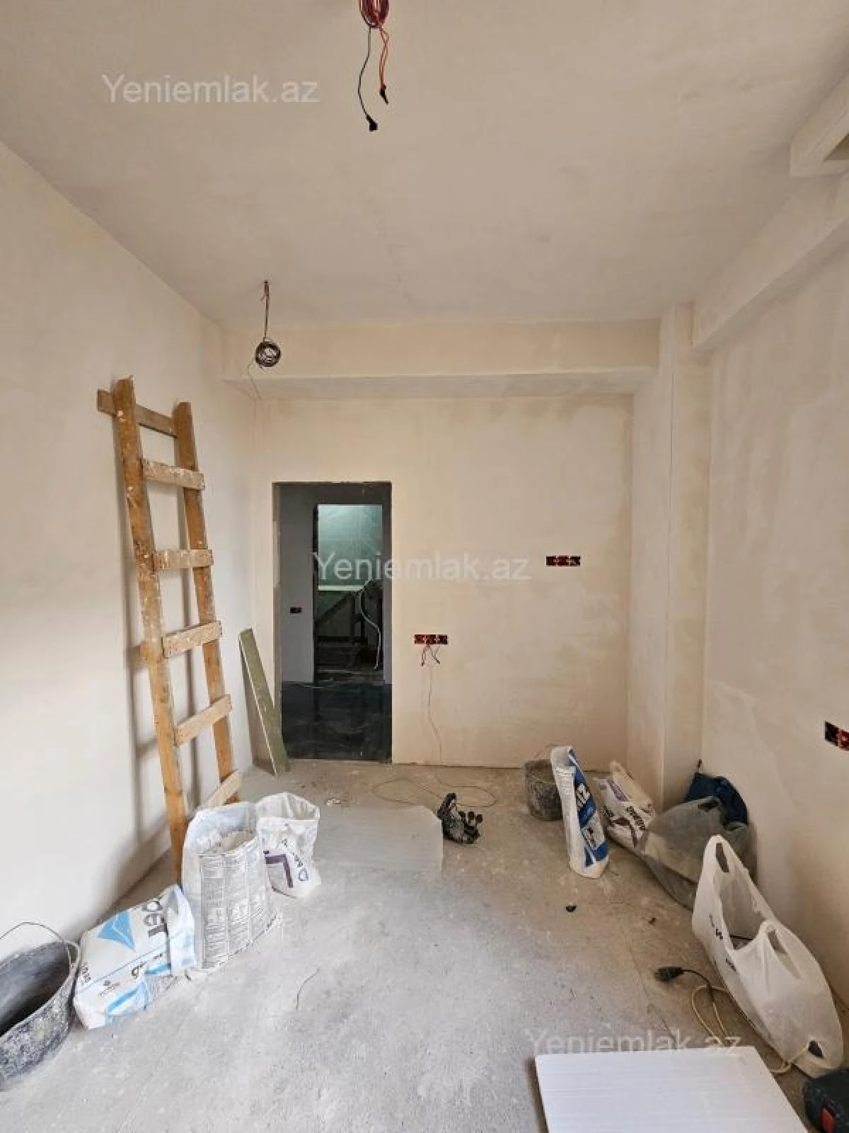 Satılır 3 otaqlı yeni tikili 95 m²