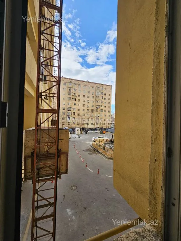 Satılır 3 otaqlı yeni tikili 95 m²