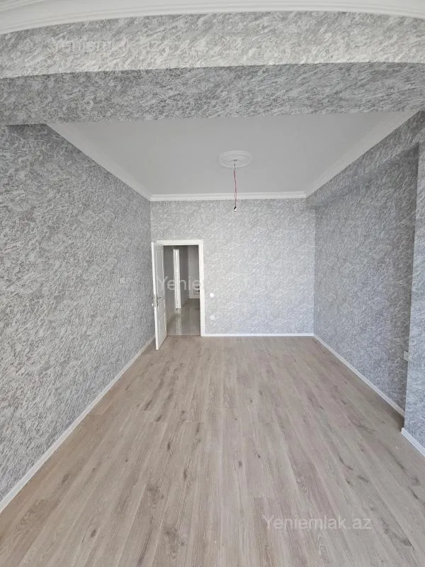 Satılır 2 otaqlı yeni tikili 75 m²
