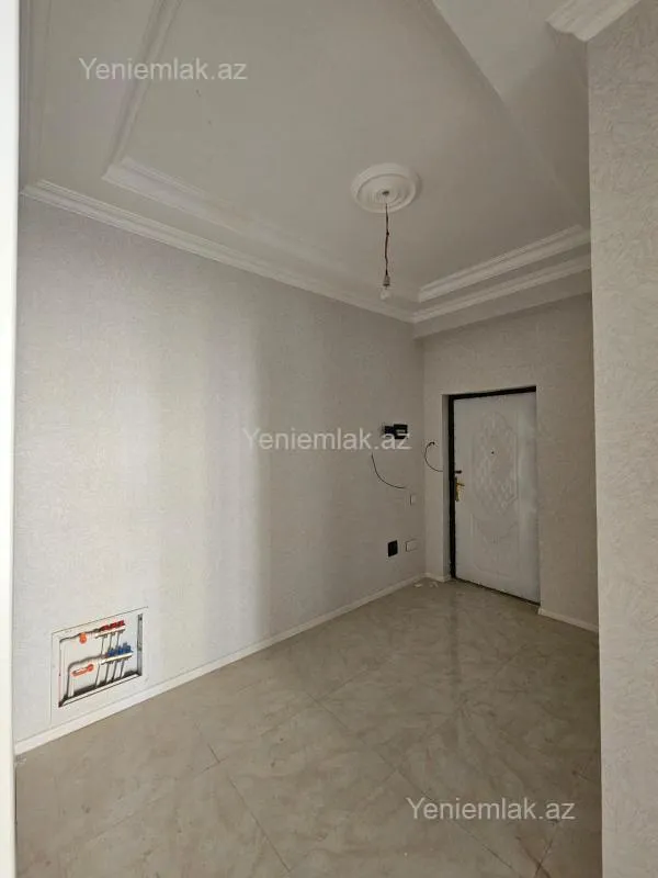Satılır 2 otaqlı yeni tikili 75 m²