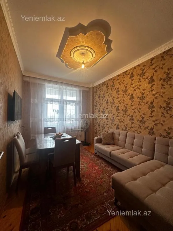 Satılır 2 otaqlı yeni tikili 60 m²