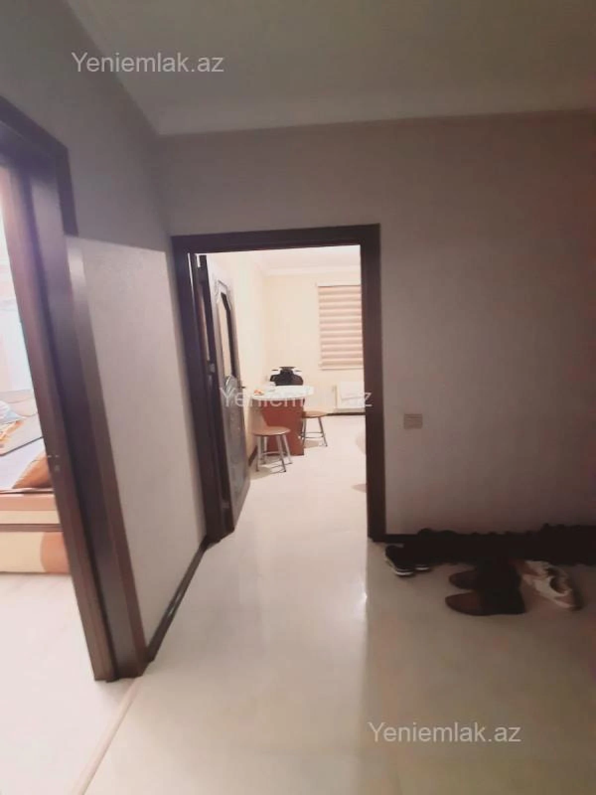 Satılır 2 otaqlı köhnə tikili 55 m²