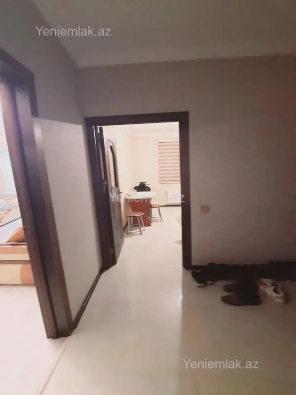 Satılır 2 otaqlı köhnə tikili 55 m²