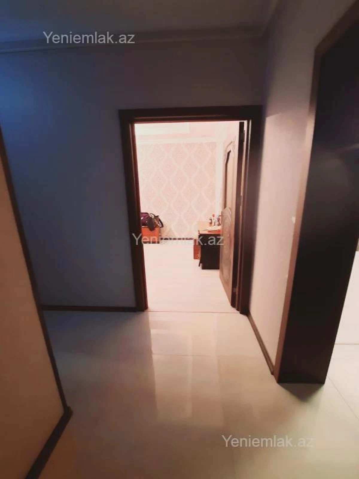 Satılır 2 otaqlı köhnə tikili 55 m²