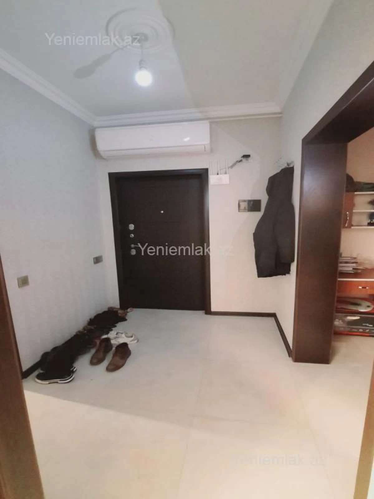 Satılır 2 otaqlı köhnə tikili 55 m²