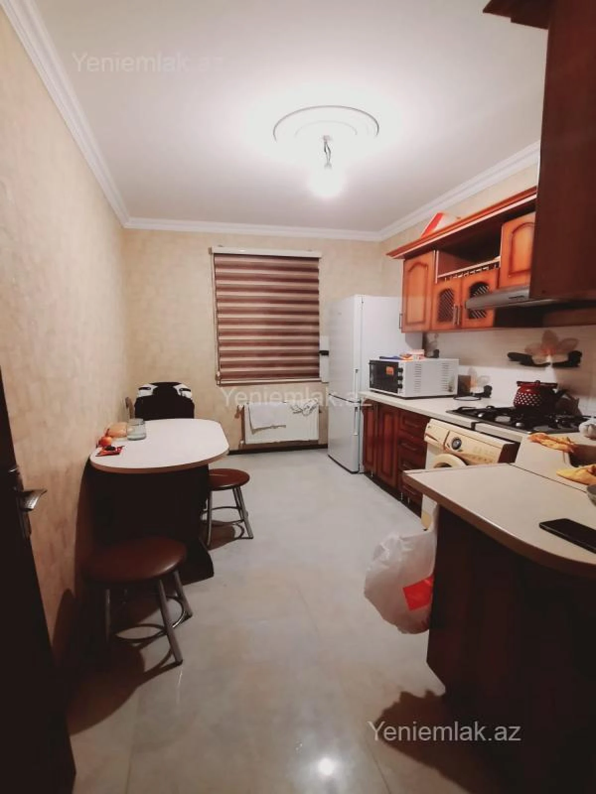 Satılır 2 otaqlı köhnə tikili 55 m²