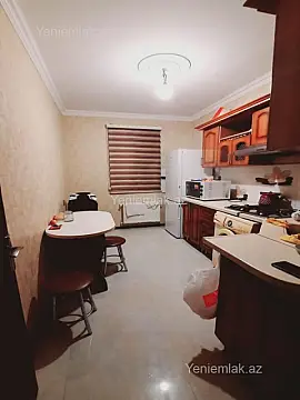Satılır 2 otaqlı köhnə tikili 55 m²