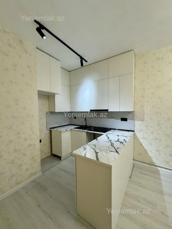 Satılır 1 otaqlı yeni tikili 61 m²