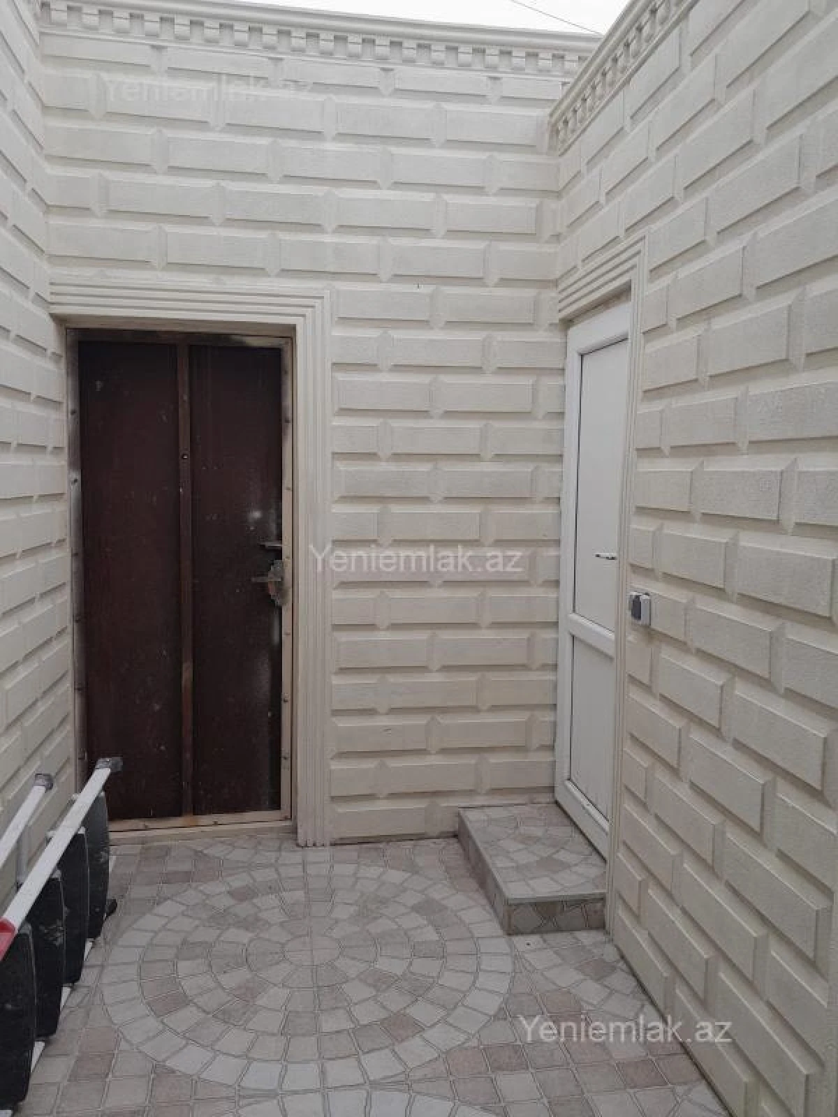 Satılır 2 otaqlı həyət evi 75 m²