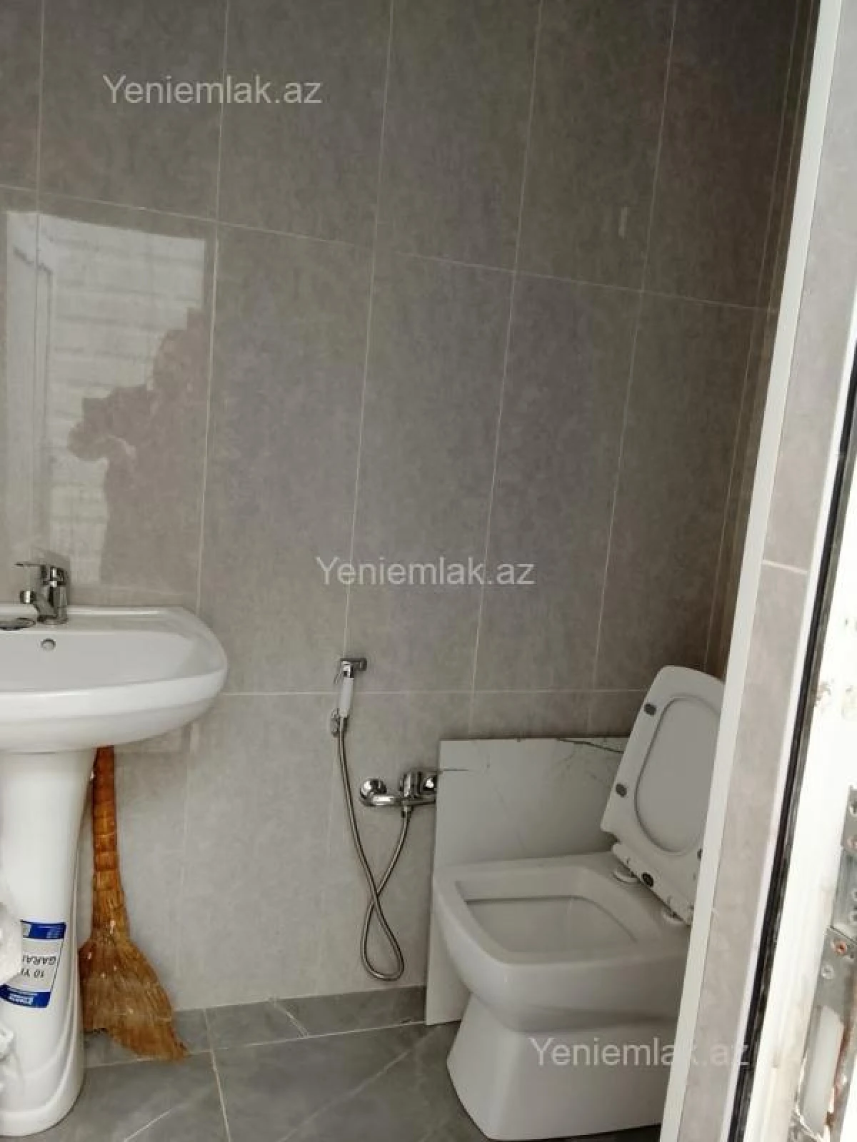 Satılır 2 otaqlı həyət evi 75 m²
