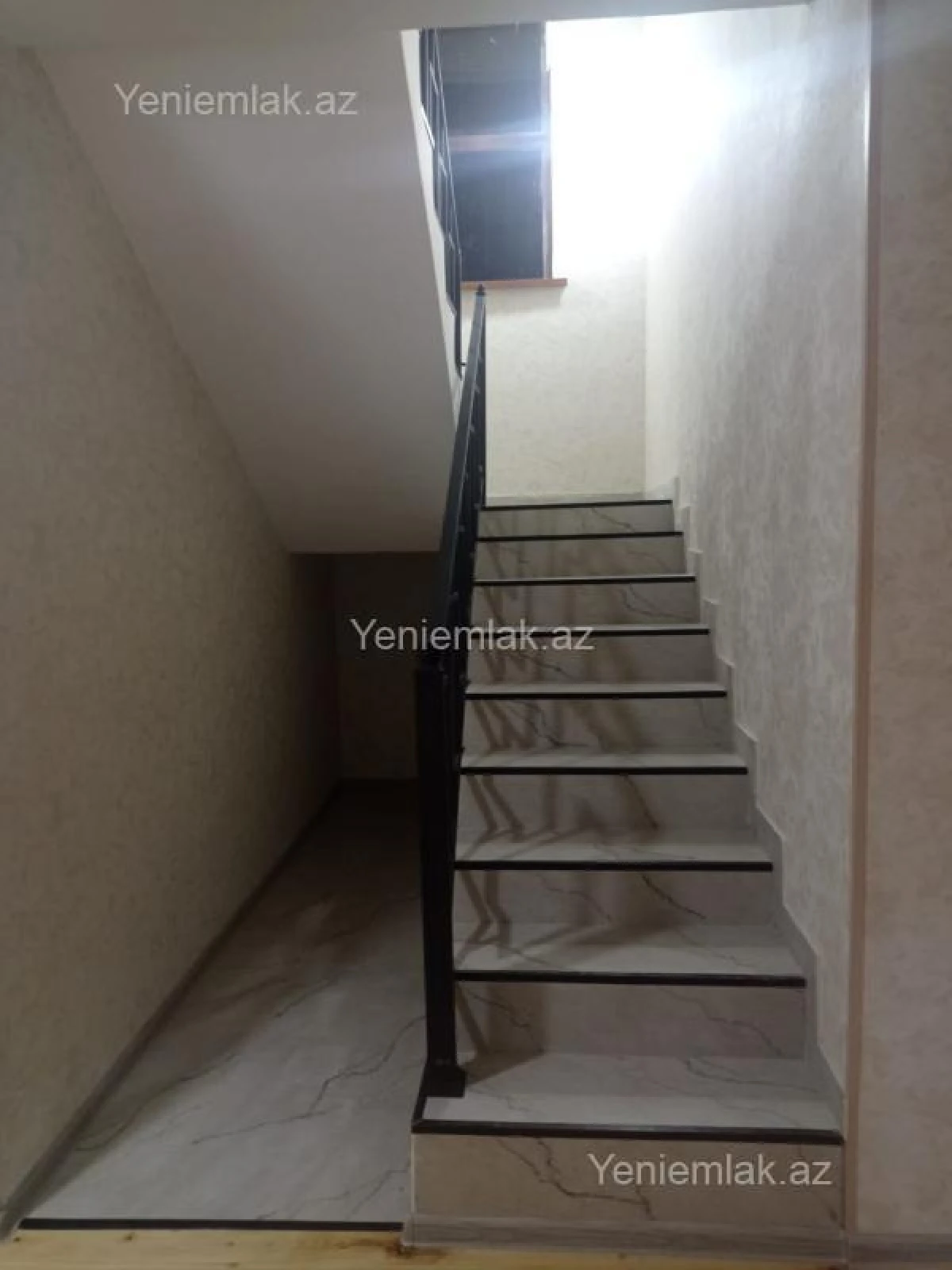 Satılır 7 otaqlı həyət evi 170 m²
