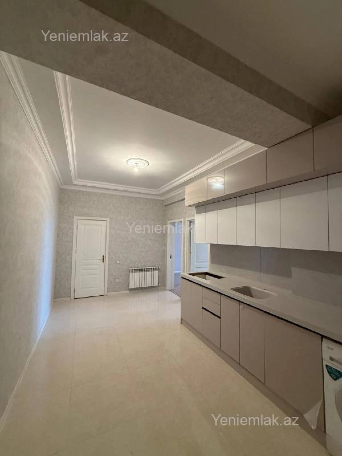 Satılır 2 otaqlı yeni tikili 72 m²