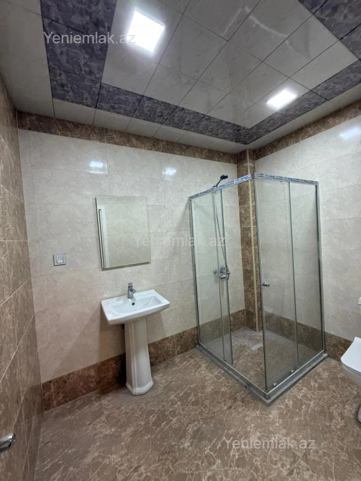 Satılır 2 otaqlı yeni tikili 72 m²