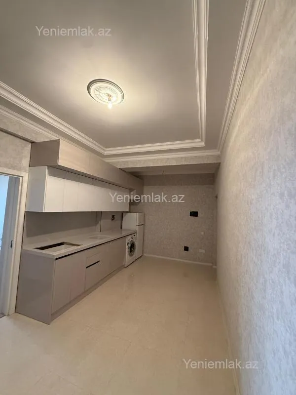 Satılır 2 otaqlı yeni tikili 72 m²