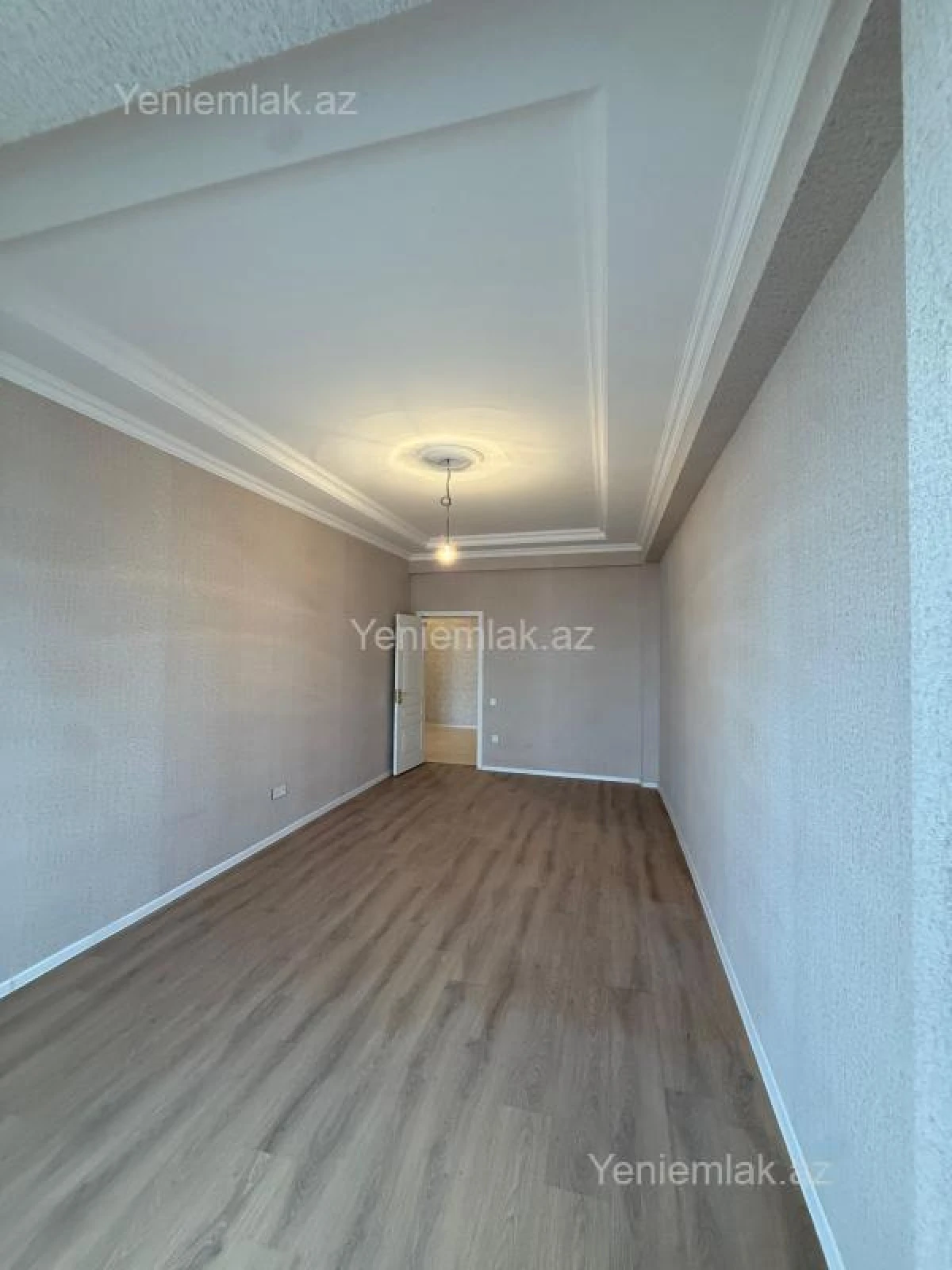 Satılır 2 otaqlı yeni tikili 72 m²
