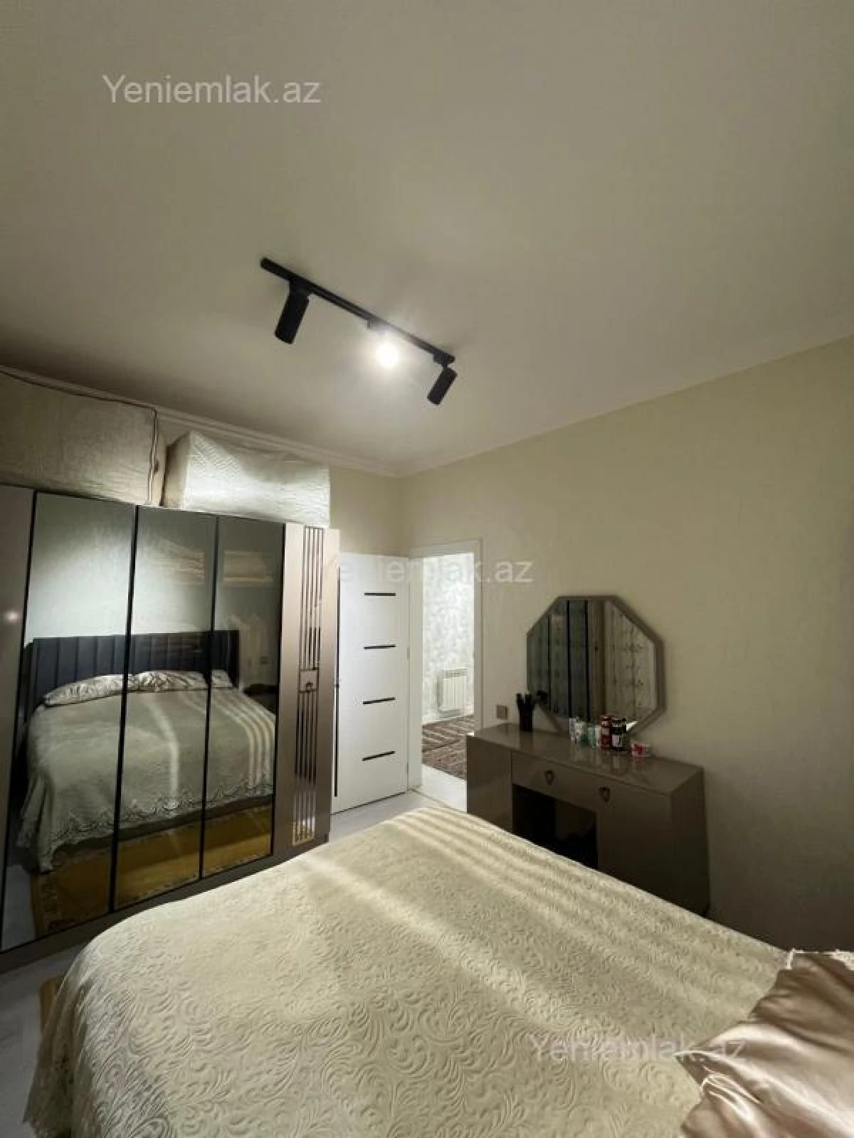 Satılır 3 otaqlı həyət evi 80 m²