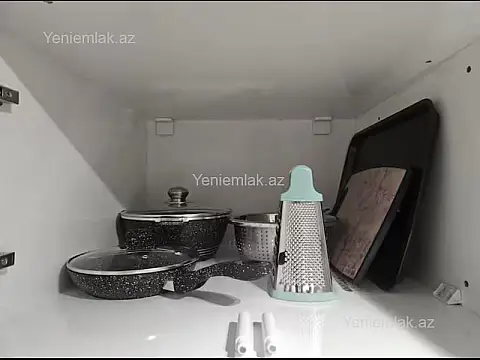 Satılır 2 otaqlı köhnə tikili 45 m²