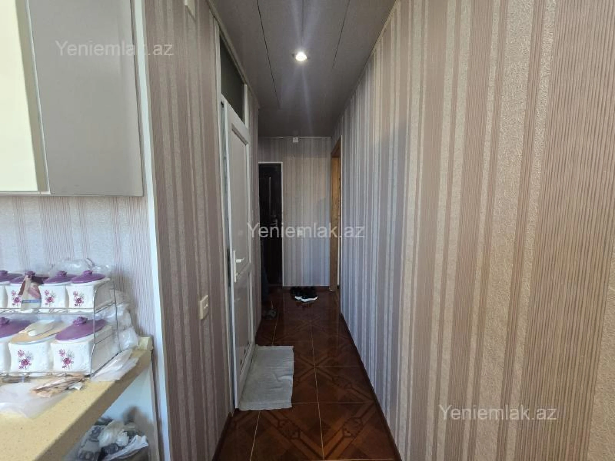 Satılır 2 otaqlı köhnə tikili 47 m²