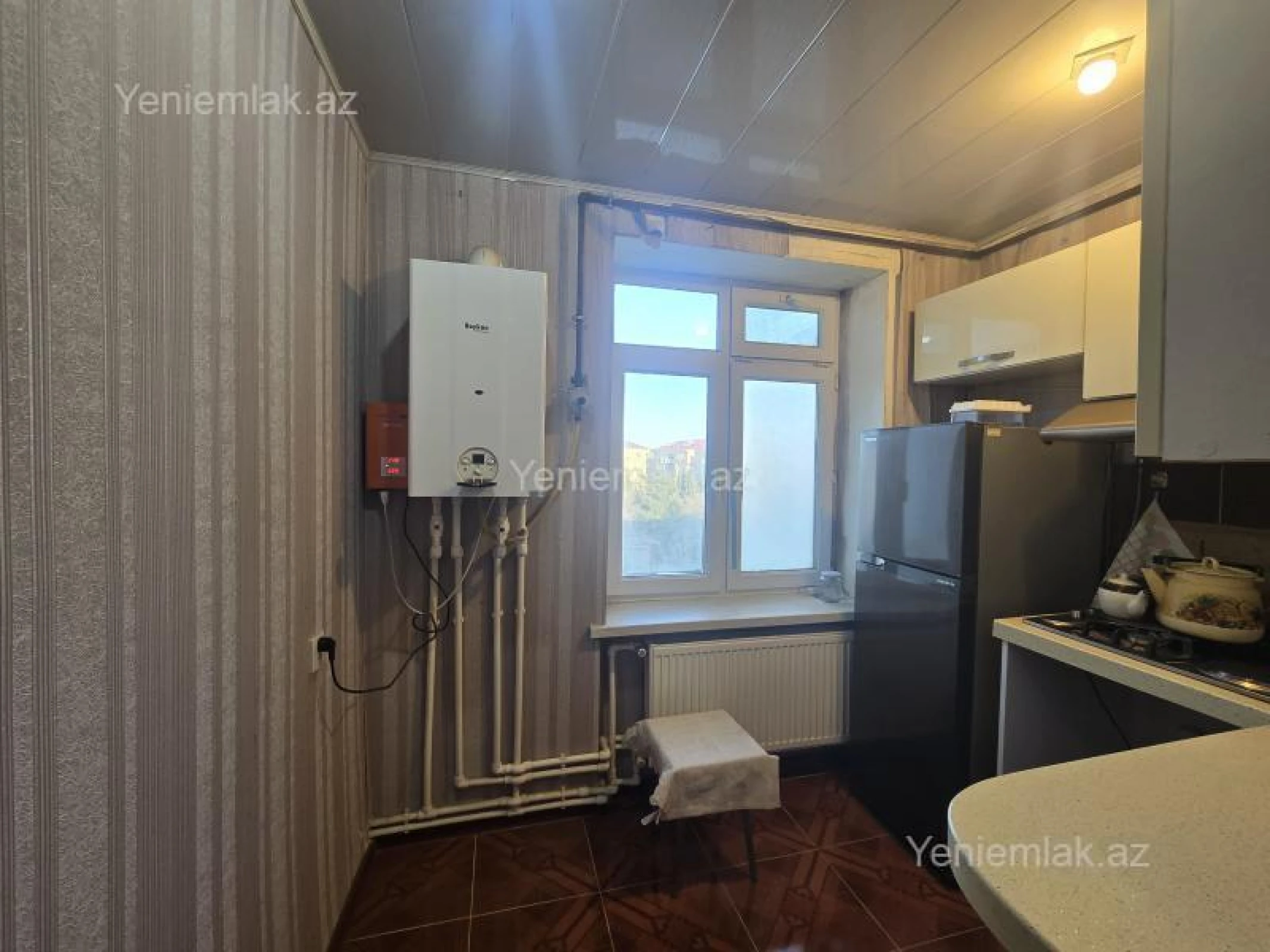 Satılır 2 otaqlı köhnə tikili 47 m²