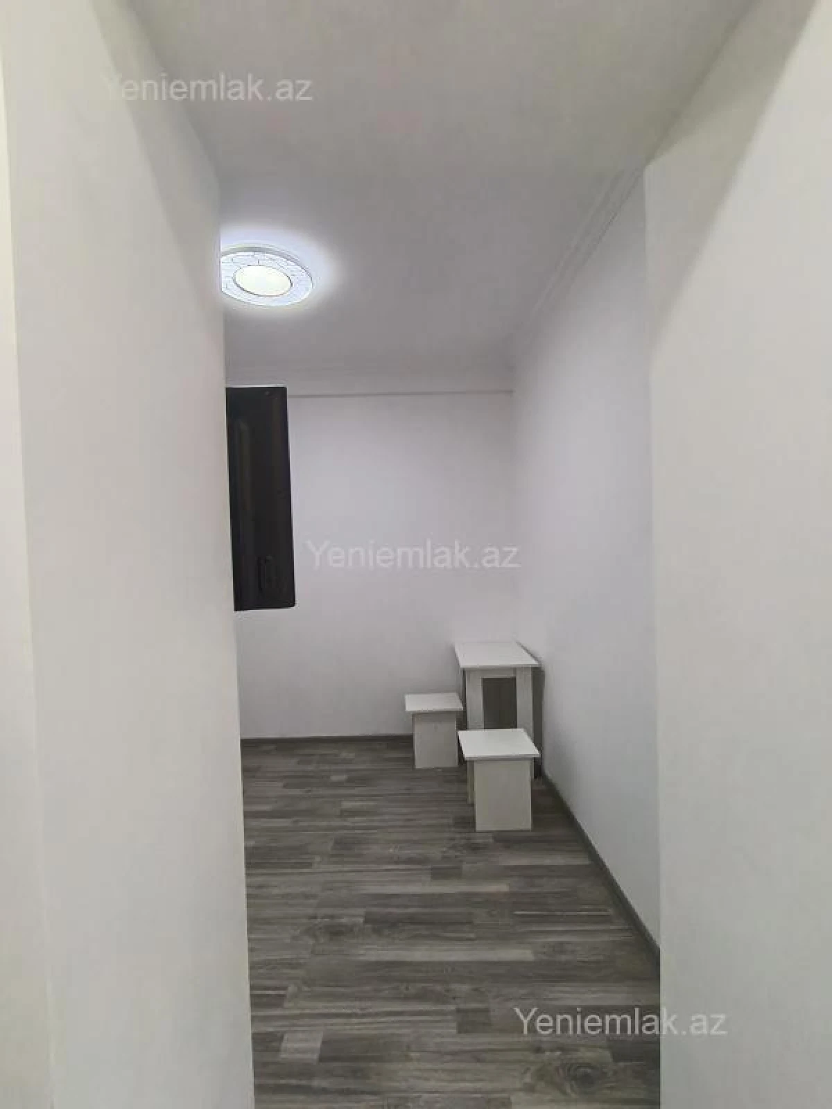 Satılır 1 otaqlı köhnə tikili 17 m²