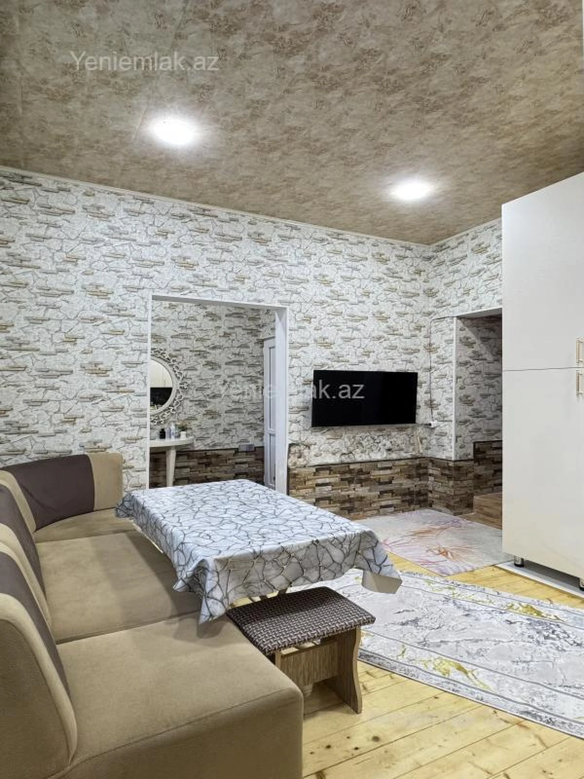 Satılır 4 otaqlı həyət evi 160 m²