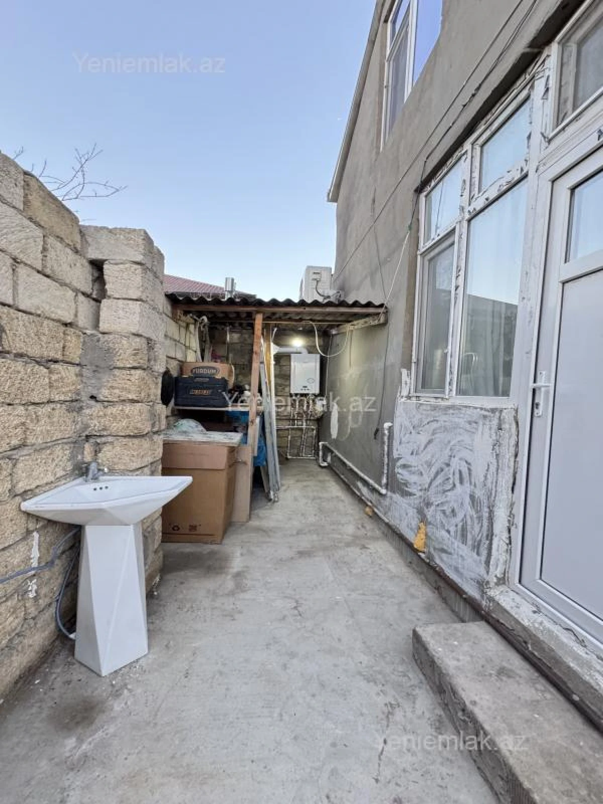 Satılır 4 otaqlı həyət evi 160 m²