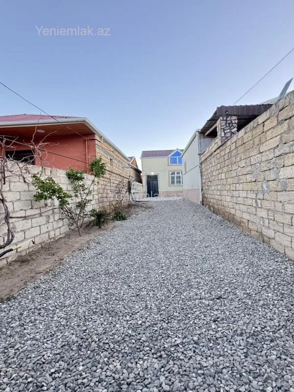 Satılır 4 otaqlı həyət evi 160 m²