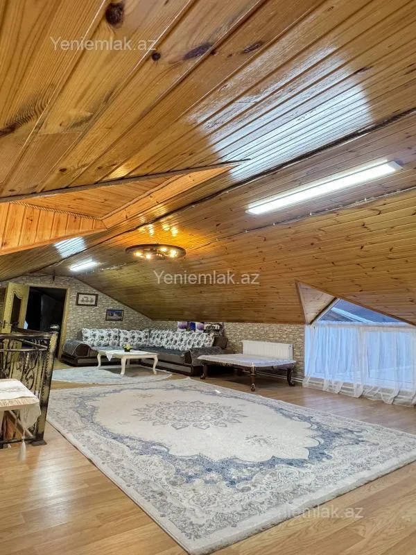 Satılır 4 otaqlı həyət evi 160 m²