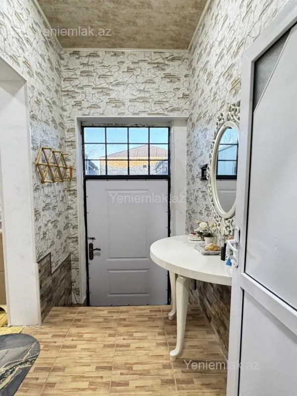 Satılır 4 otaqlı həyət evi 160 m²