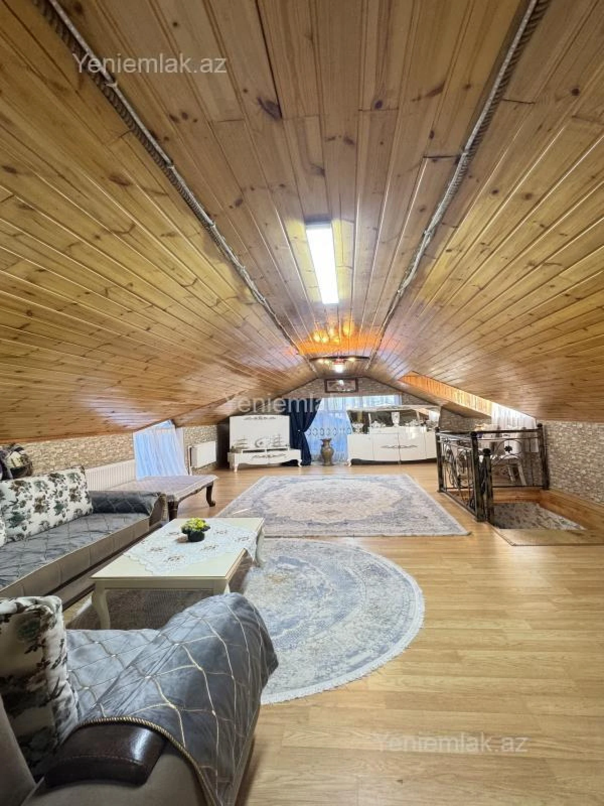 Satılır 4 otaqlı həyət evi 160 m²