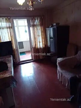 Satılır 3 otaqlı köhnə tikili 70 m²