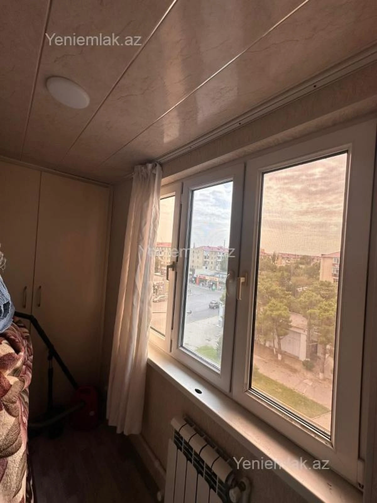 Satılır 2 otaqlı köhnə tikili 50 m²