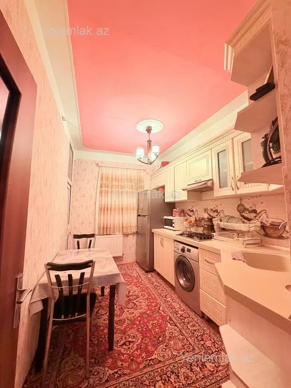 Satılır 2 otaqlı köhnə tikili 58 m²