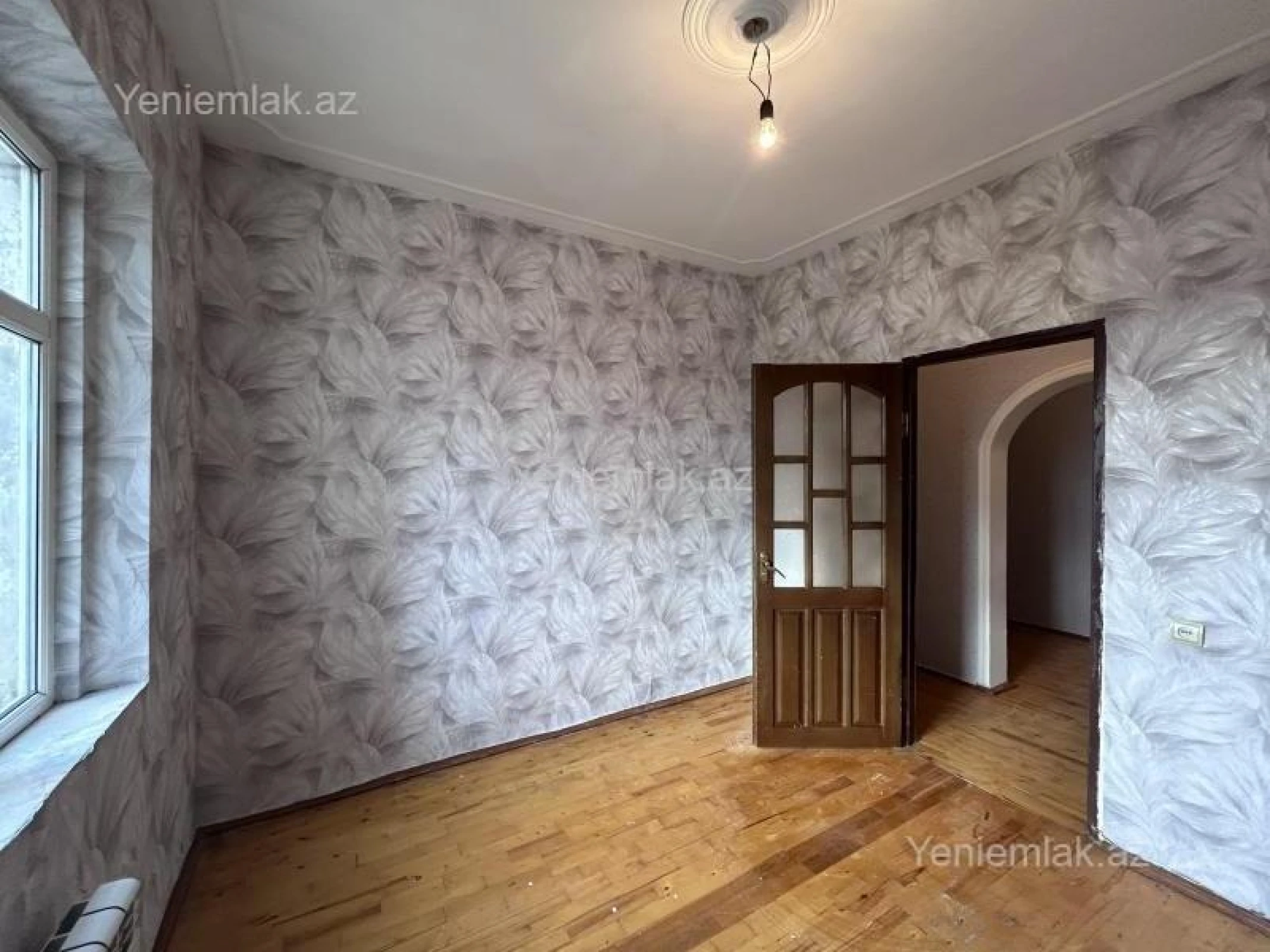 Satılır 3 otaqlı köhnə tikili 78 m²