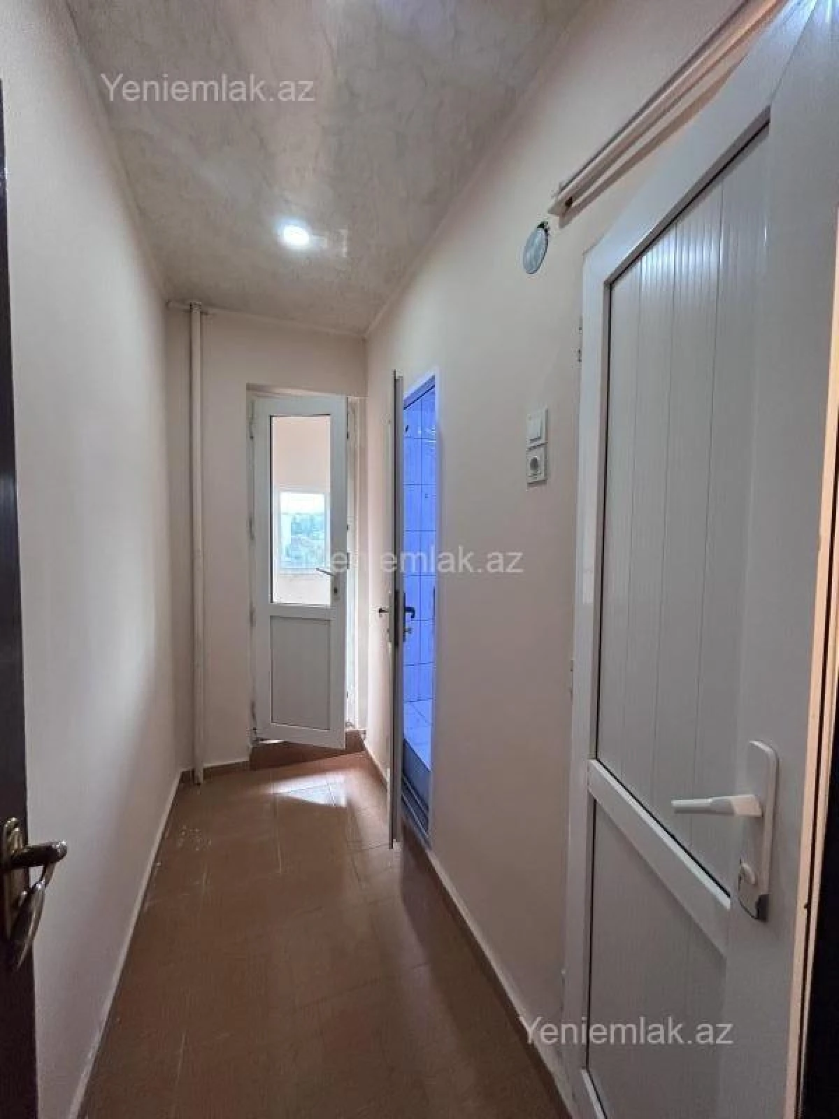 Satılır 3 otaqlı köhnə tikili 78 m²